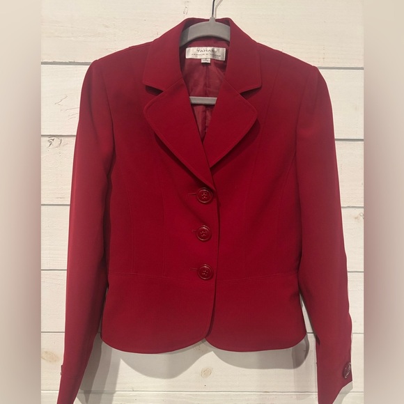 Tahari Arthur S. Levine Red Women's Jacket size 4. Great condition! - Picture 1 of 14